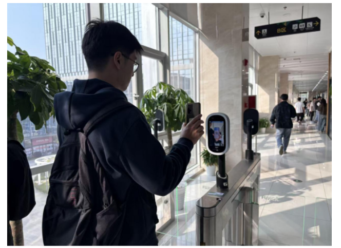 1761558819722402.png image.png